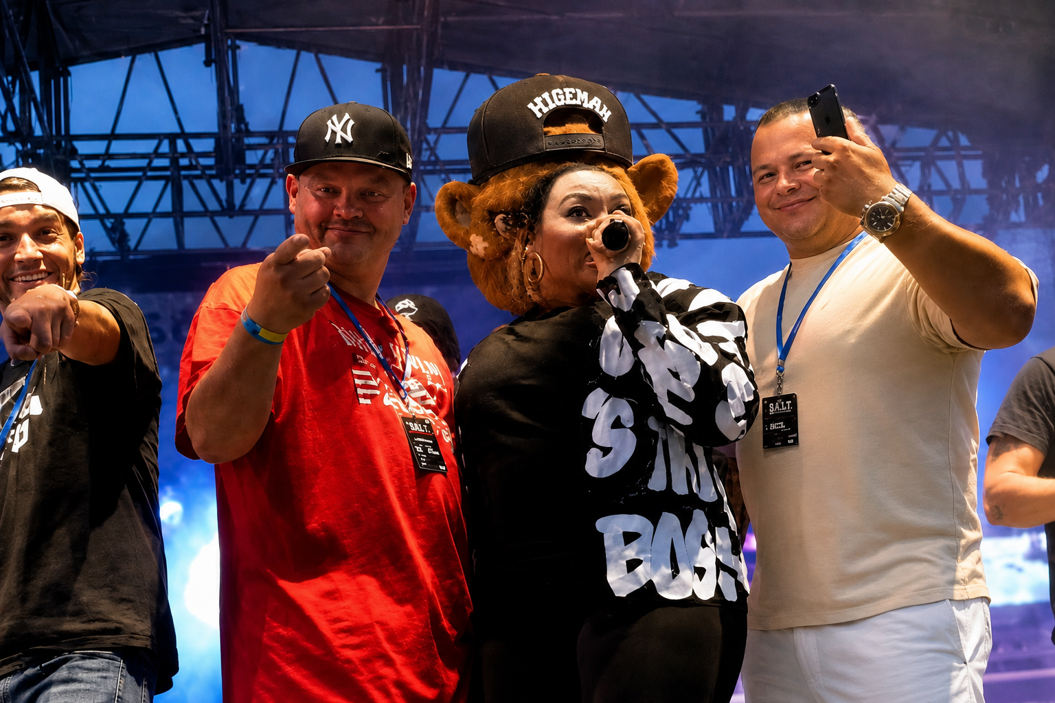 D.Scott, DJ Slugga, Salt n Pepa & DJ Debonair on stage while they performed their hit song Whatta Man